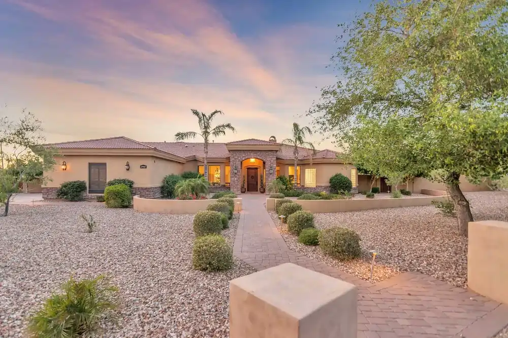One Of A Kind Home Located In Glendale, Arizona