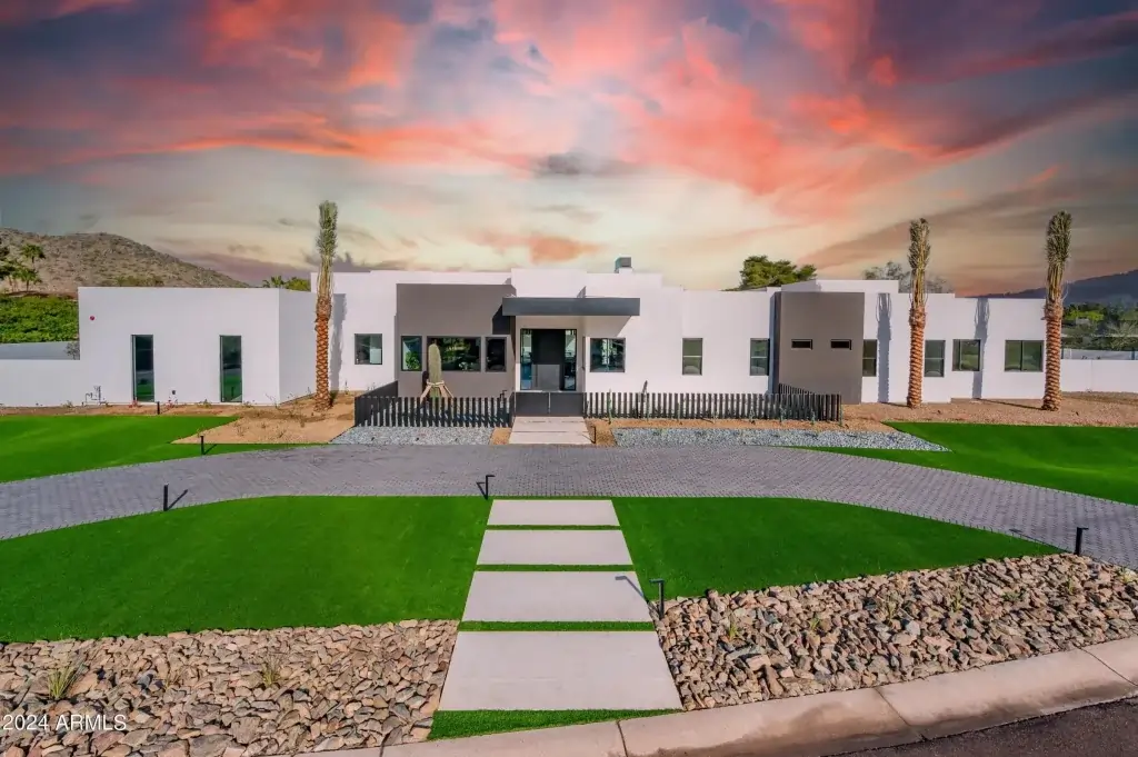 Paradise Valley2