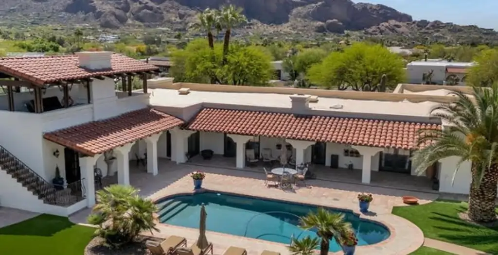 Camelback Estates